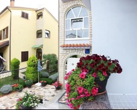 Dominka Apartment