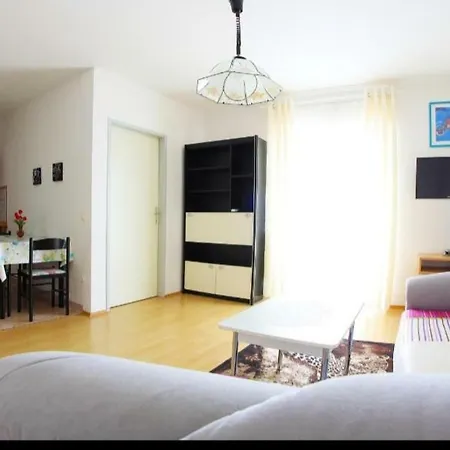 Dominka Apartment